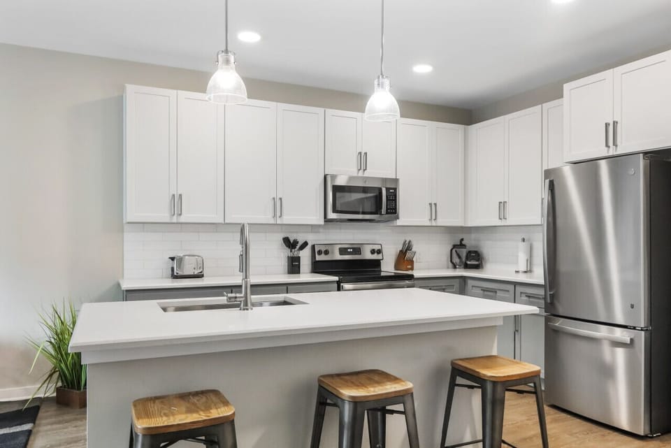 Kitchen island breakfast bar