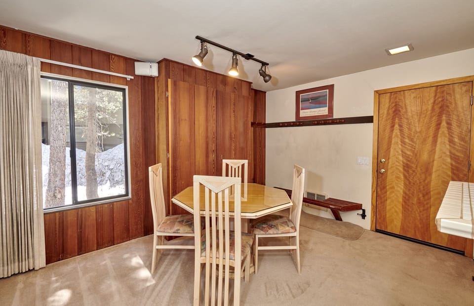 Flooring, Hardwood, Floor, Chair, Furniture