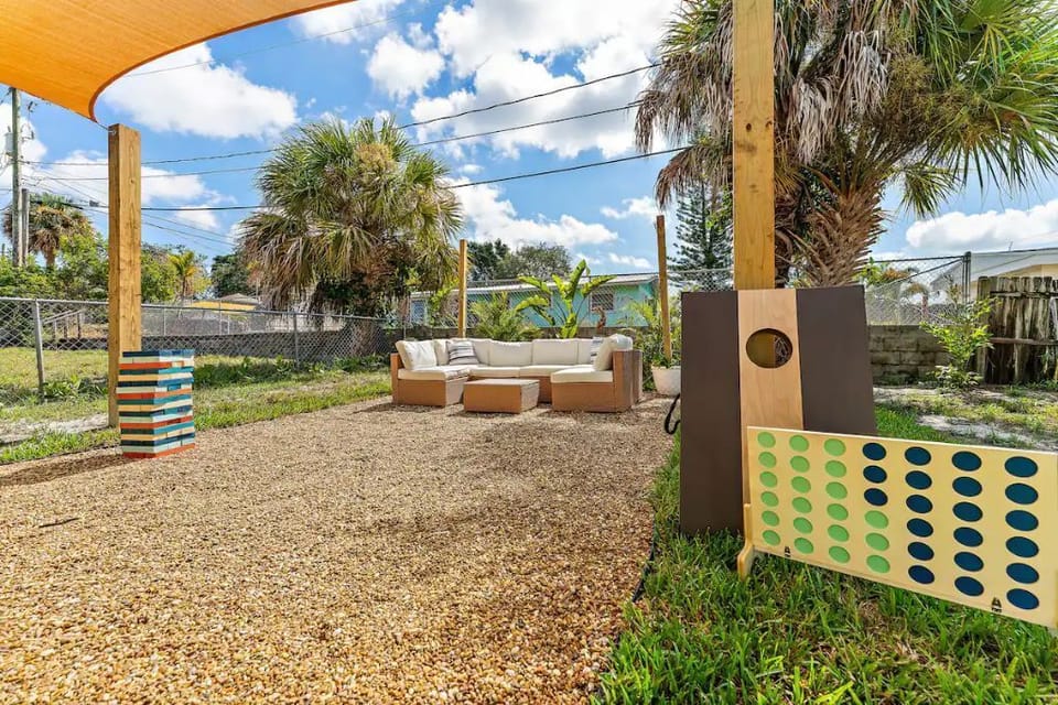 Outdoor patio | charcoal grill | lawn games 