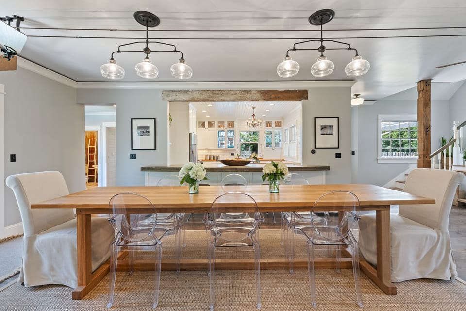 Dining Room - Seats up to 10