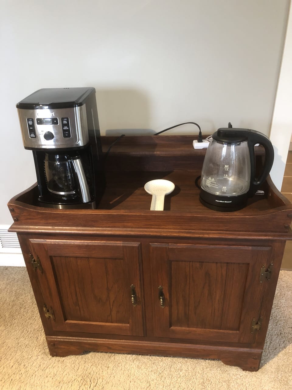 Cuisinart coffee percolator, Hamilton Beach kettle 