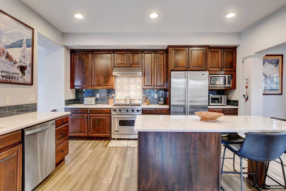 Fully Equipped Chef's Kitchen