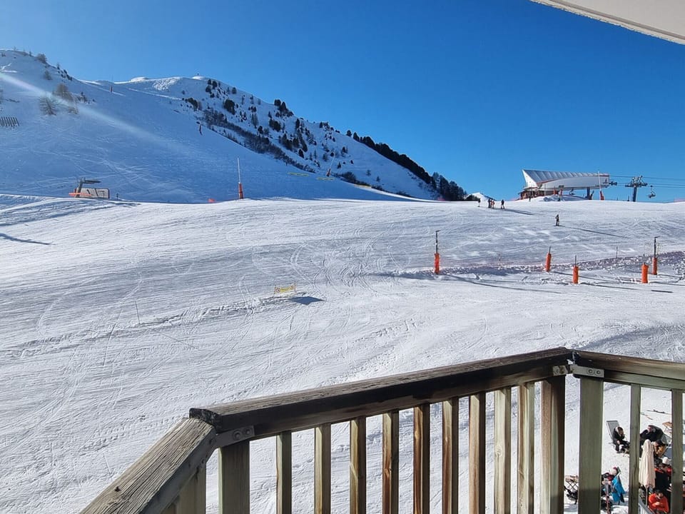Snow and ski sports