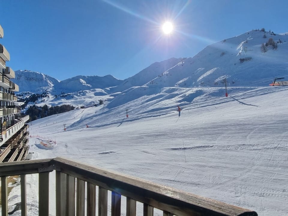 Snow and ski sports