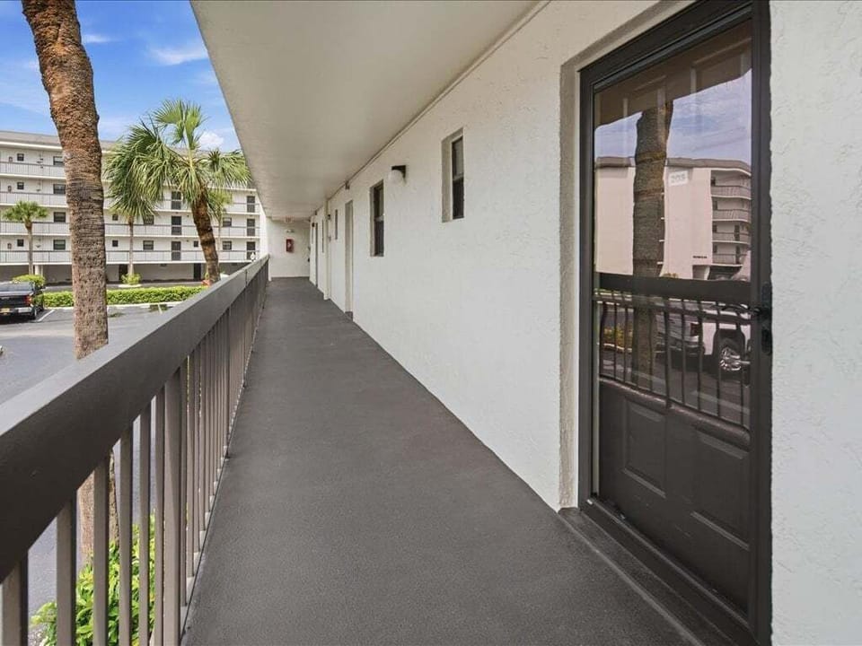 front entry walk way
