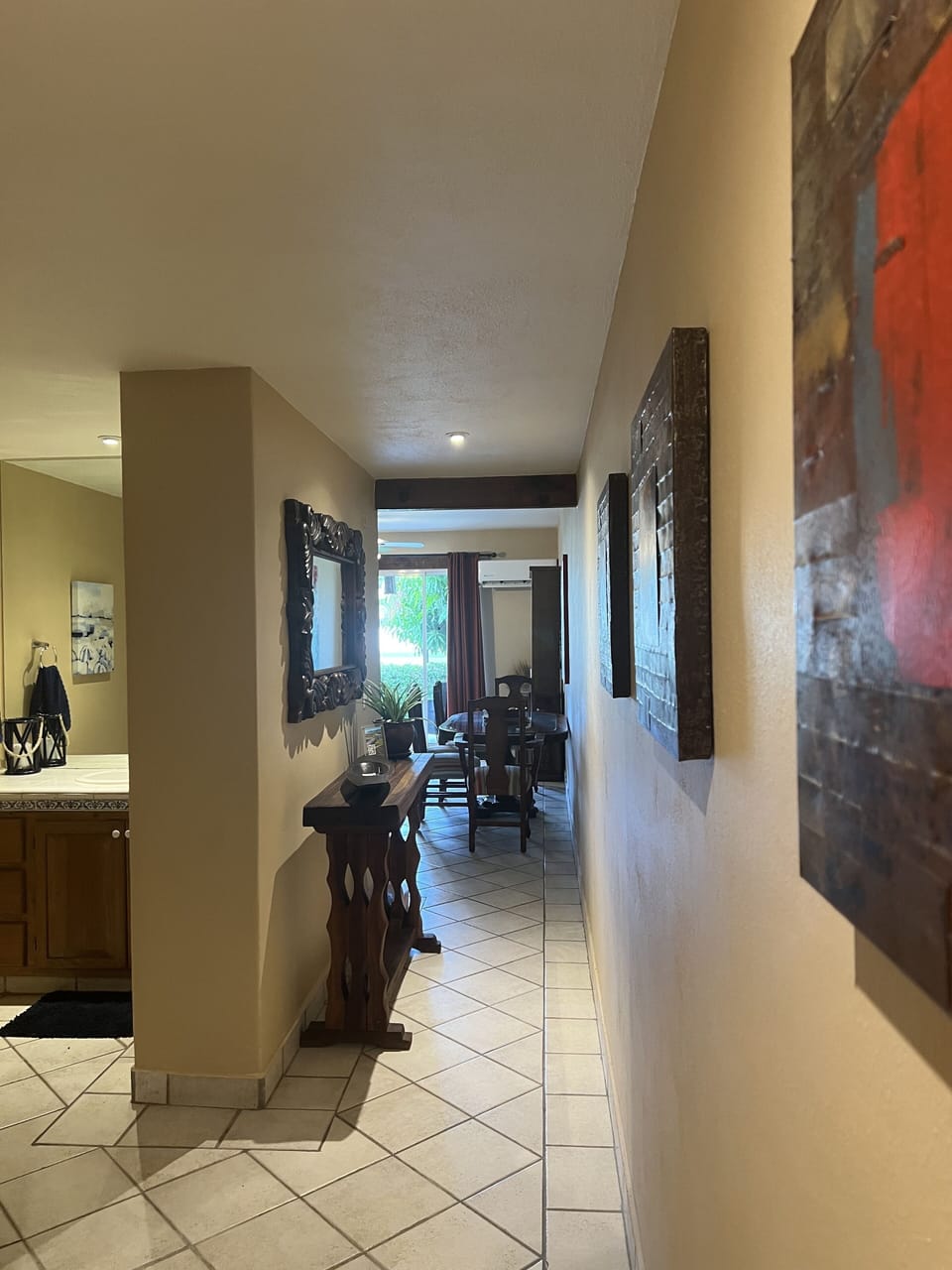 Front entry/hallway