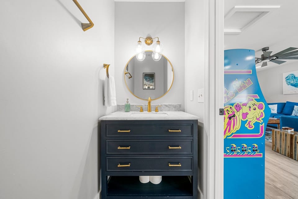 Private 1/2 bath on 2nd floor