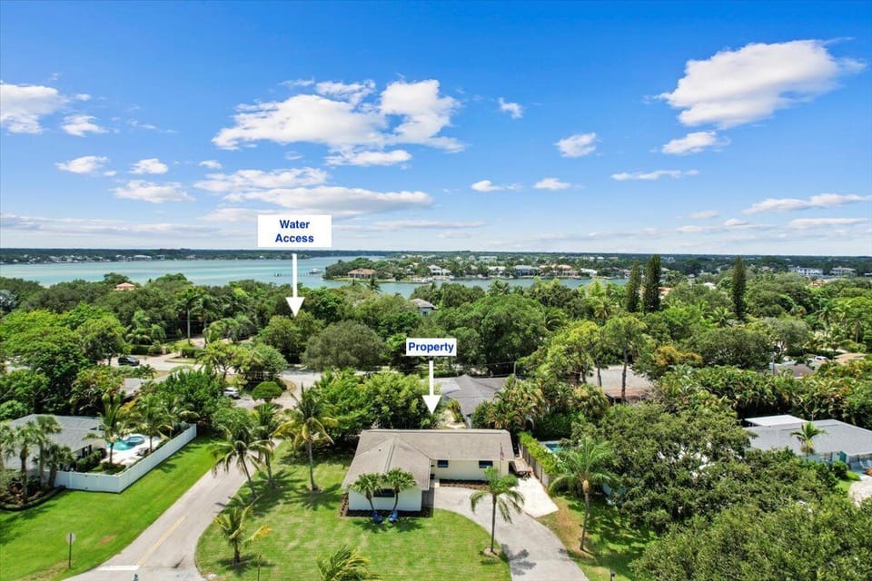 1 minute walk to water access to launch a kayak, canoe, paddle board, etc.