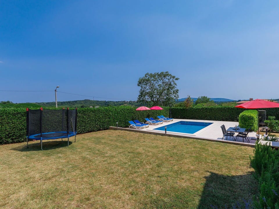 Sky, Plant, Flower, Swimming Pool, Rectangle, Shade, Land Lot, Tree, Leisure, Landscape