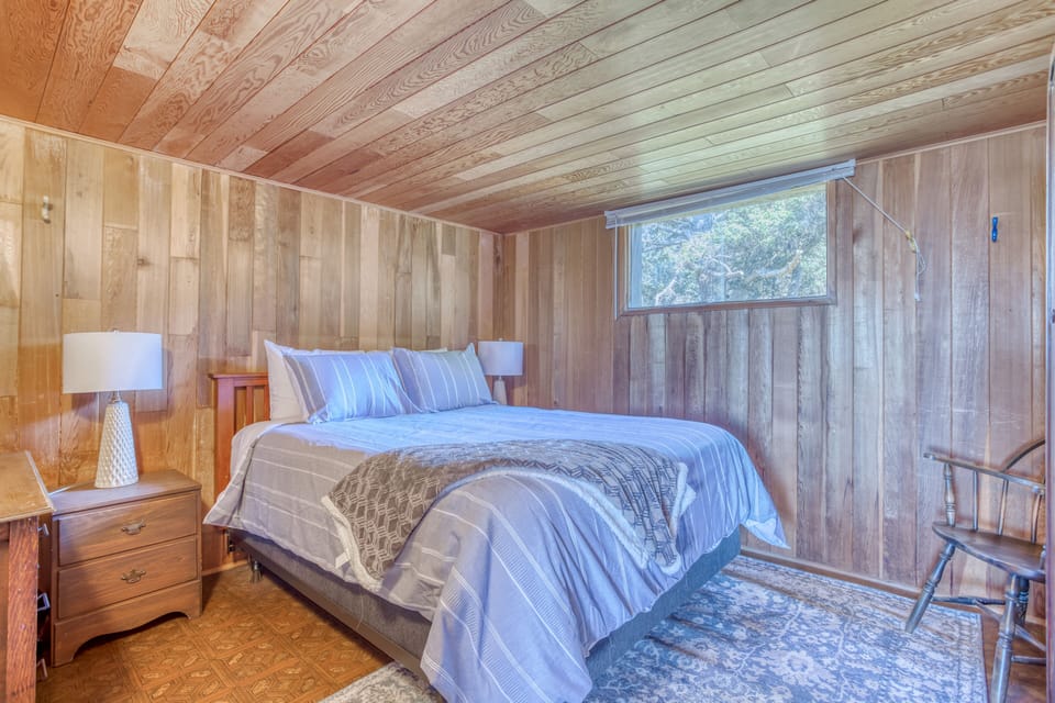 Queen Bed