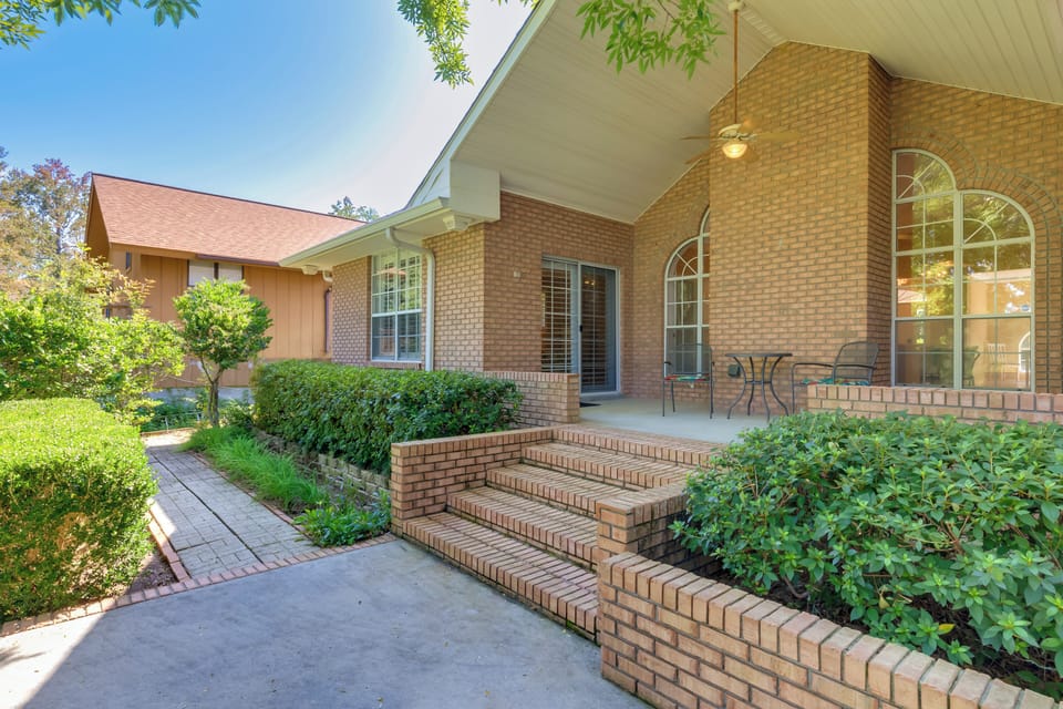 Diamondhead Vacation Rental | 3BR | 3BA | 3,140 Sq Ft | Step-Free Entry (Front)