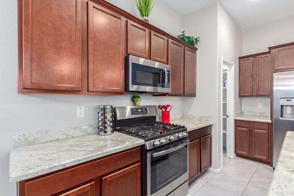 Fully stocked kitchen 