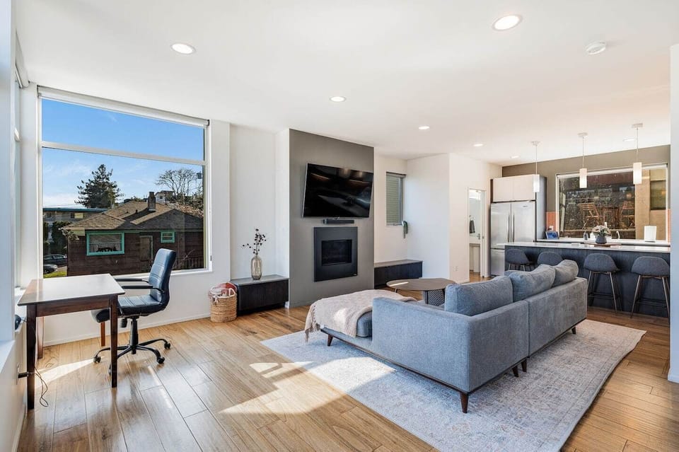 Living Room with Fireplace