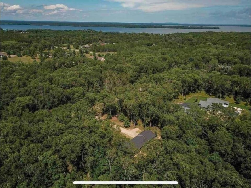 So close to Castle Rock Lake! 