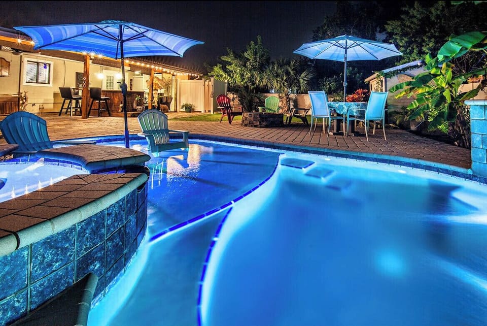 Mini Resort Style Backyard 