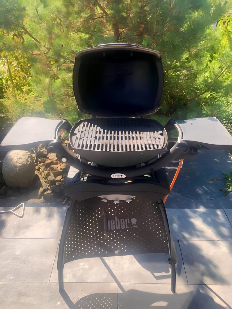 Auf Anfrage Gasgrill (kostenlos)