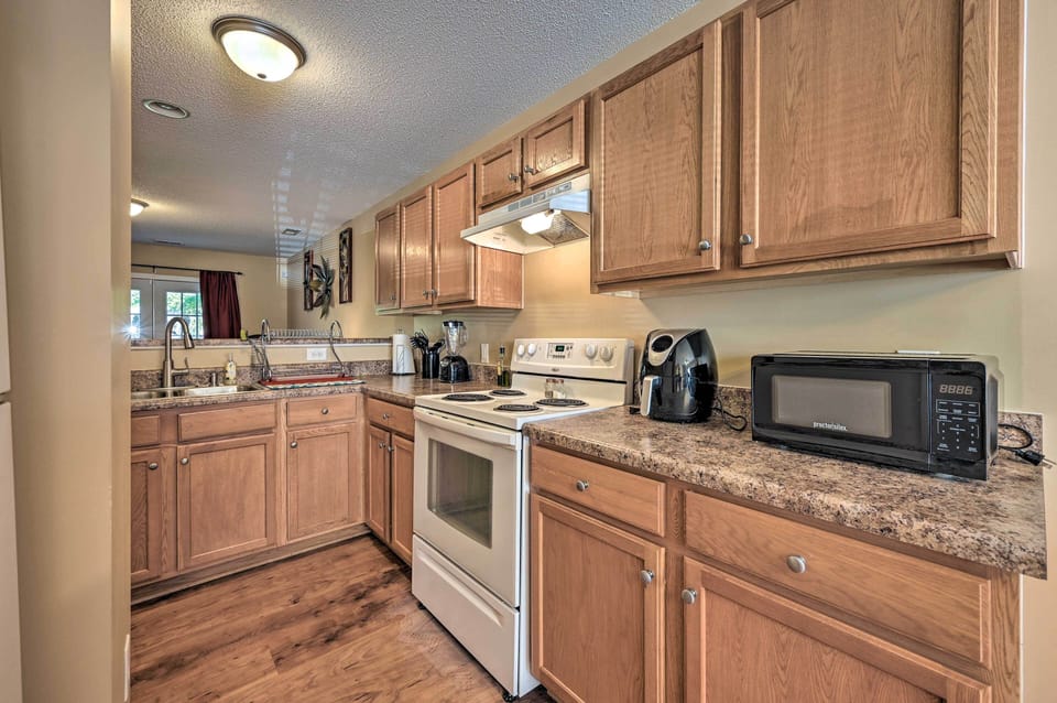 Kitchen | 1st Floor | Step Required | Cooking Basics Provided