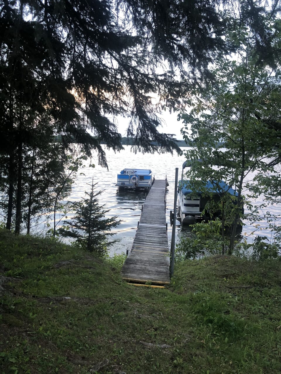 Our docks have plenty of room for your watercraft (boat, pontoon, jet ski, and more)