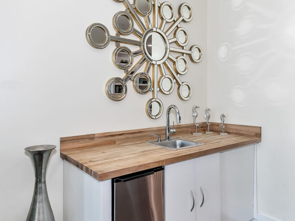 Caribe East A - Wet Bar