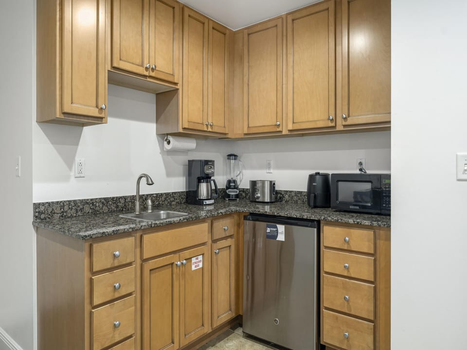Kitchenette