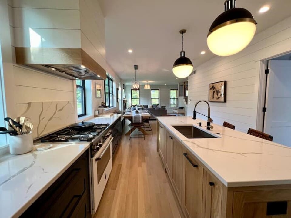 Kitchen with 36” Bertazoni oven, Miele Dishwasher, all the amenities you need 