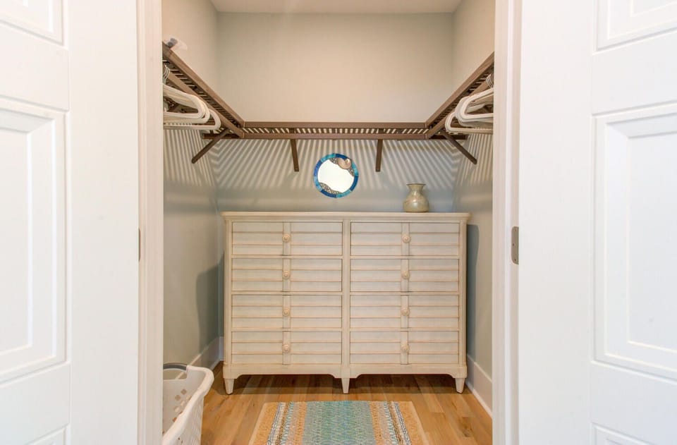 Kure Cove-Master Closet