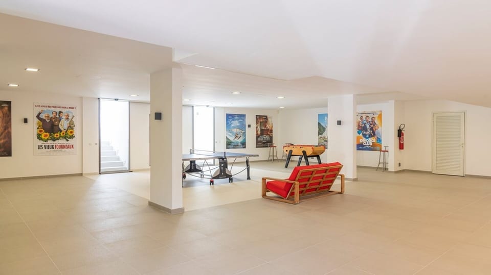 Entertainment Area: On the lower level. Ping-pong table and foosball table. 