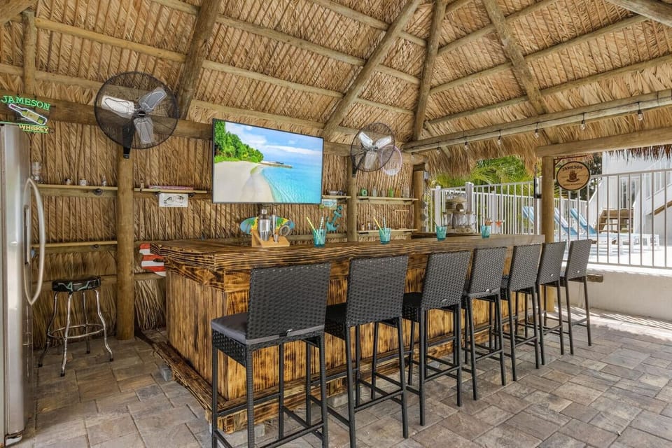 The whole group can join in the fun at this tiki bar!