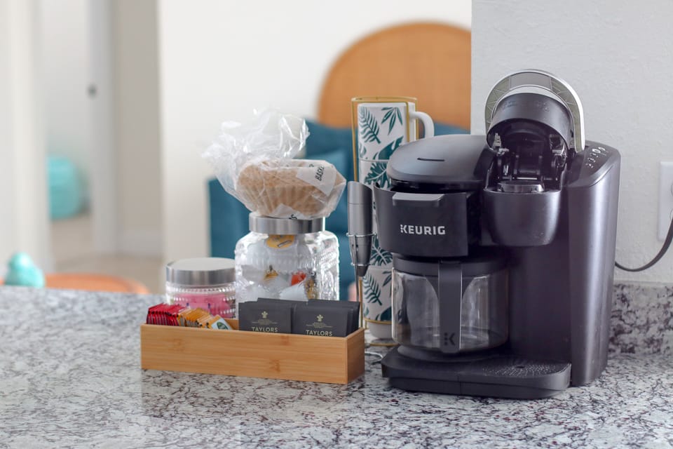 Keurig machine that makes both K-cup pods AND a full pot of coffee!