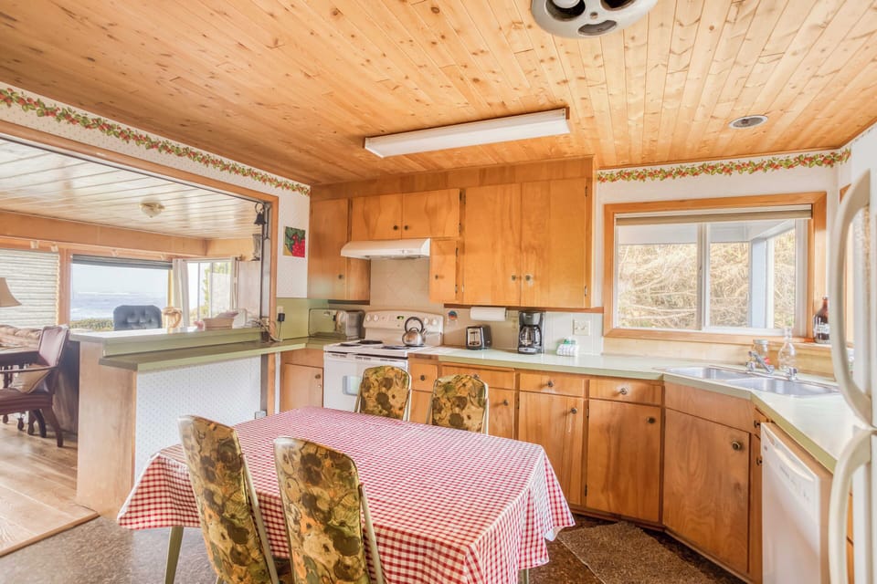 Kitchen/Dining