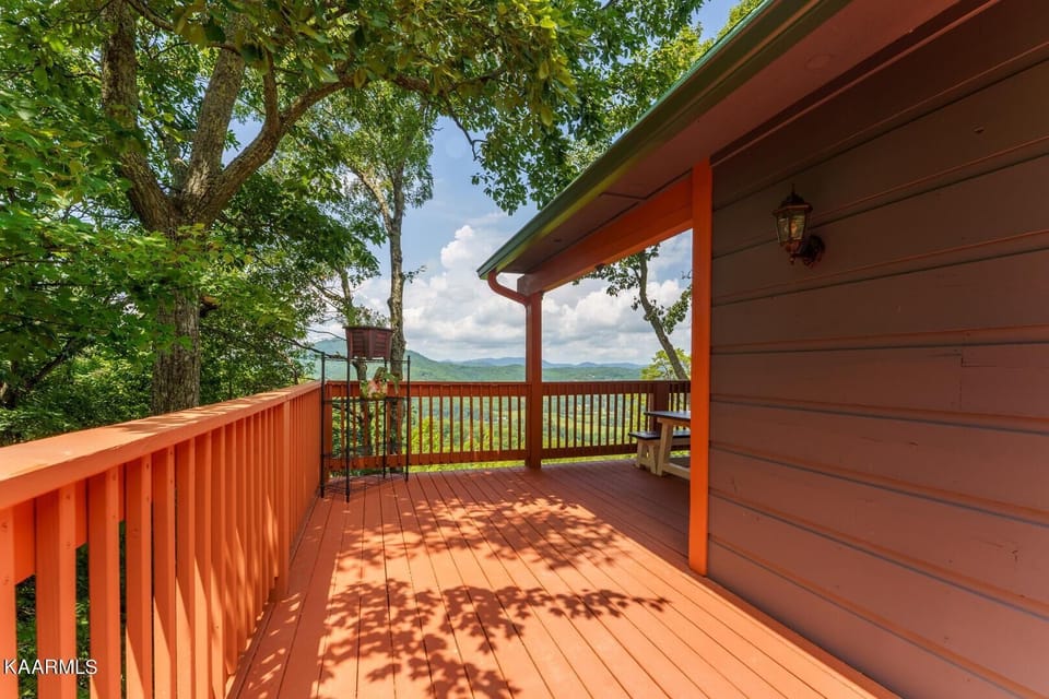 entry and side porch.