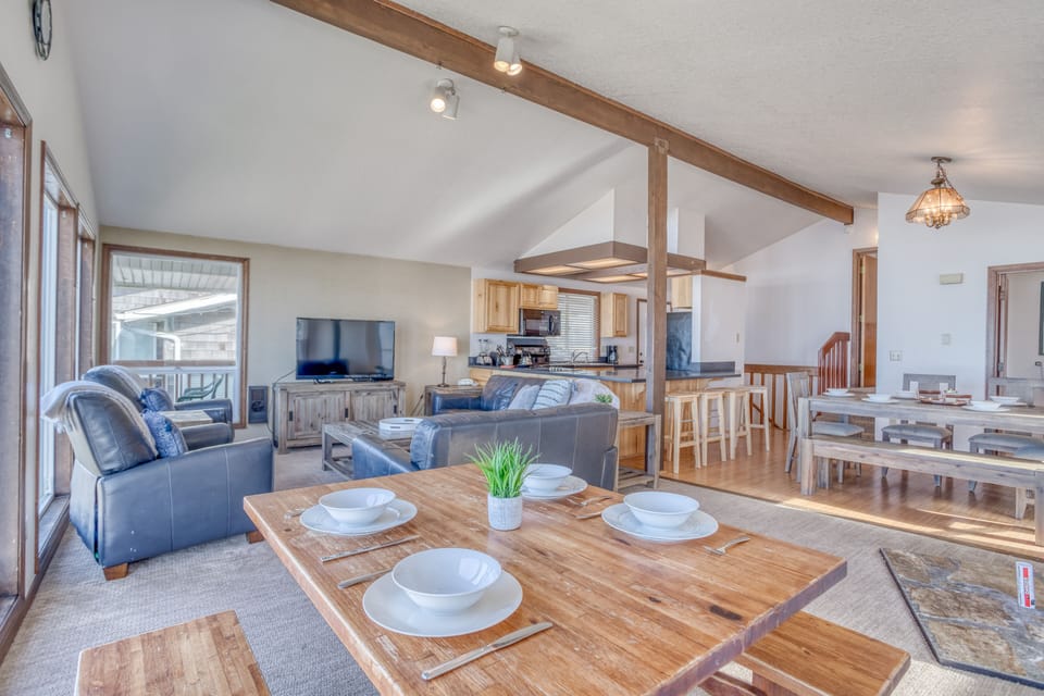 Stairway to Heaven Dining area