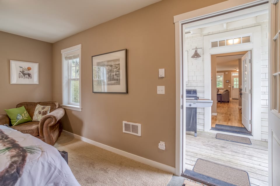 Guest Room II