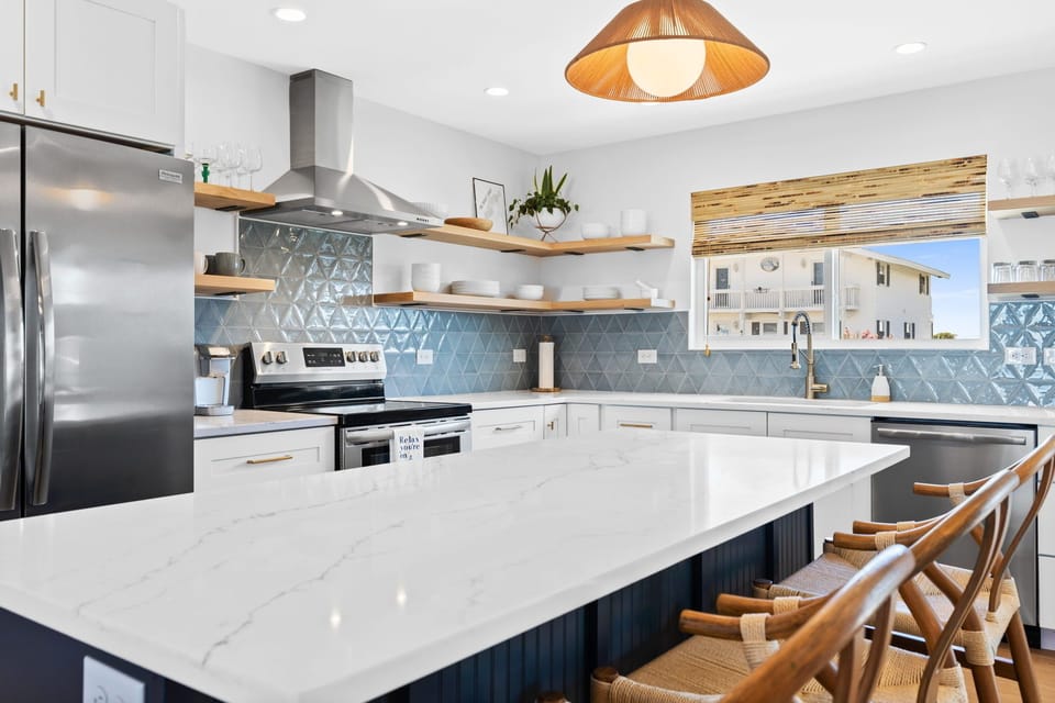 Fully Stocked Kitchen