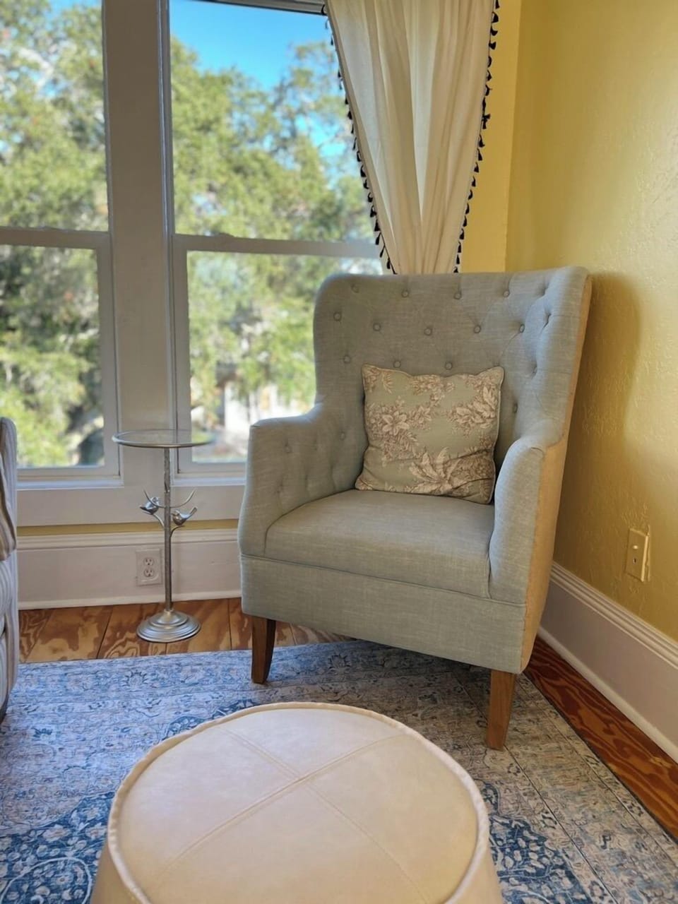 Private Living Room