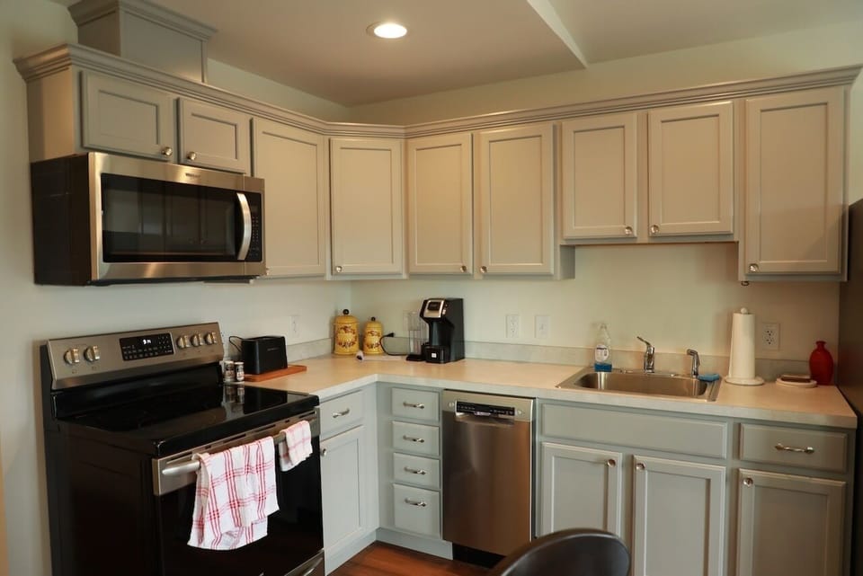 Brand-new kitchen with all new appliances.