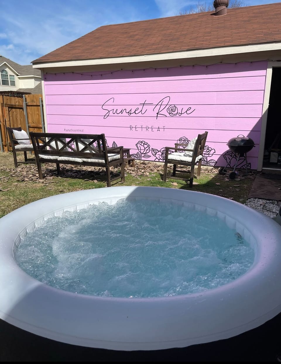 This property does not have a hot tub, this photo won’t delete for some reason.