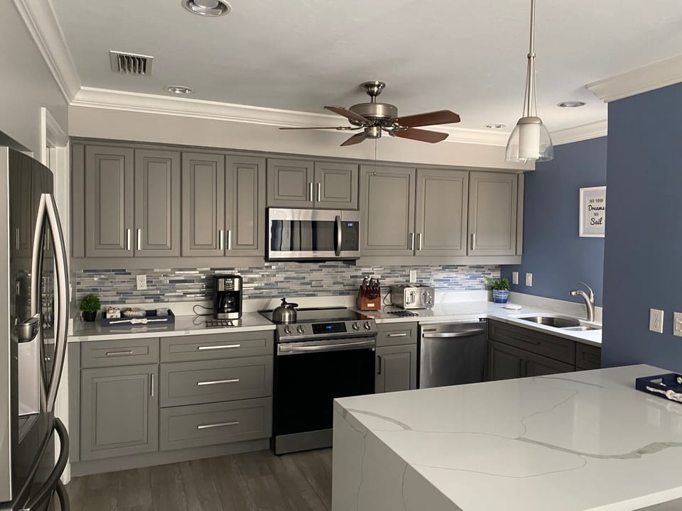 Walls have been painted since this photo. Photo is here to show the layout :)
