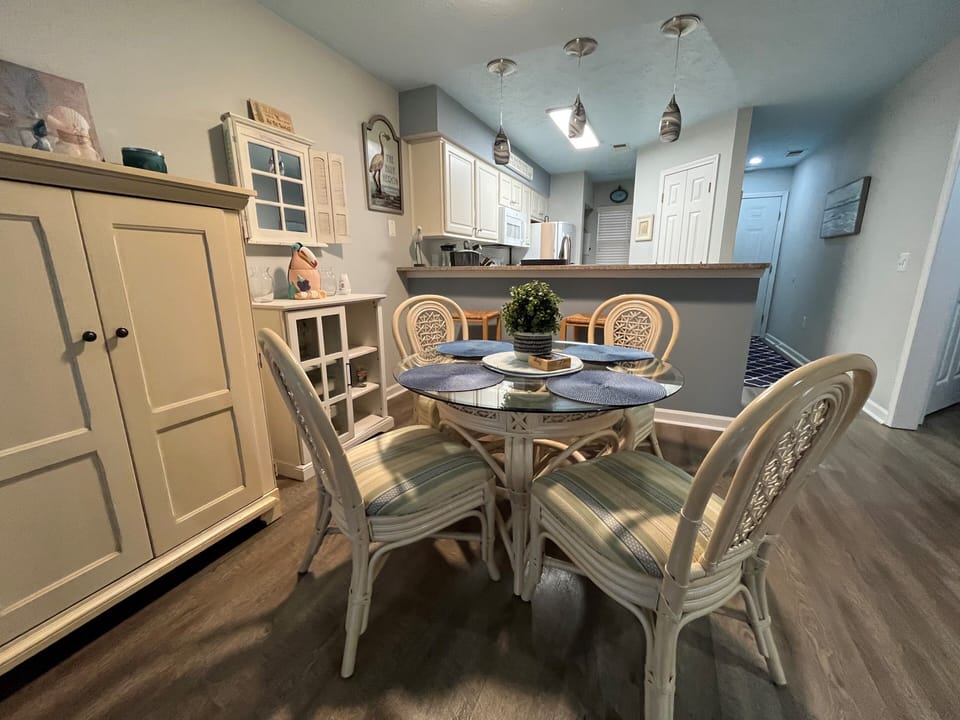 Kitchen and Dinning Room