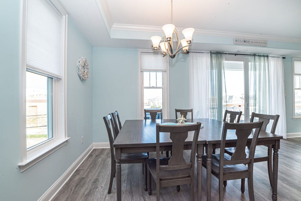 The dining area comfortably seats ten