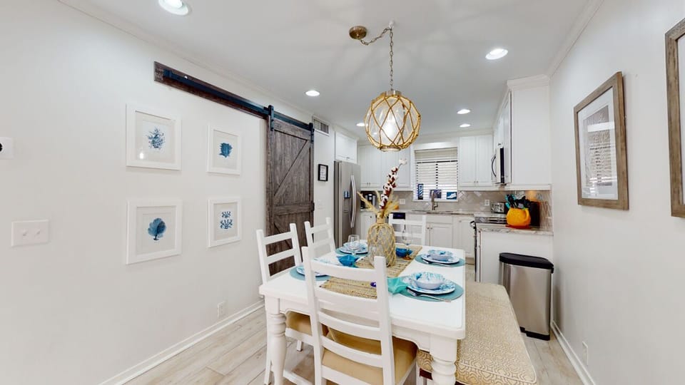 Dining Room with Seating for Six