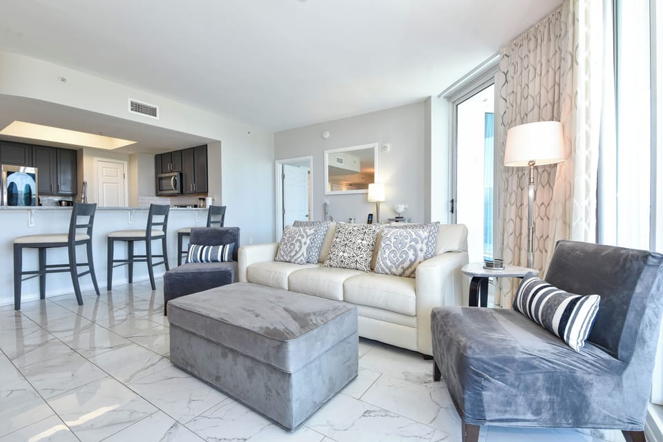 The Palms of Destin 1717 - Living Area