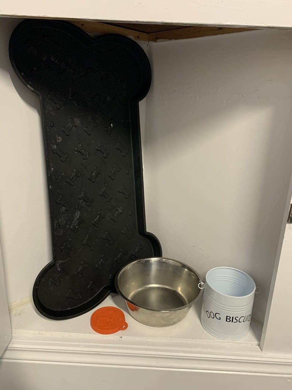 Doggy water bowl for your pups 🐶 💗