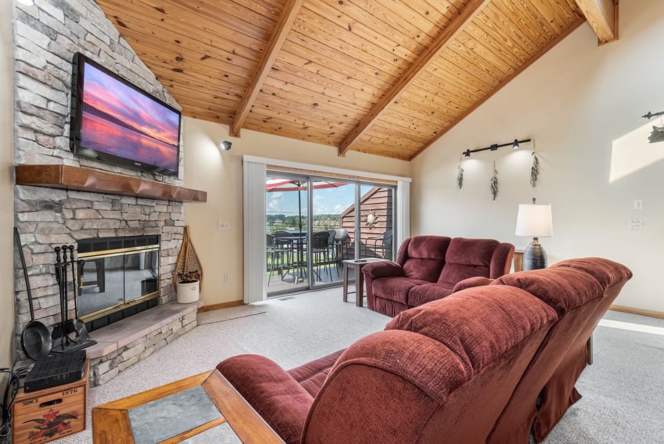 Welcome To Sunset Chalet!