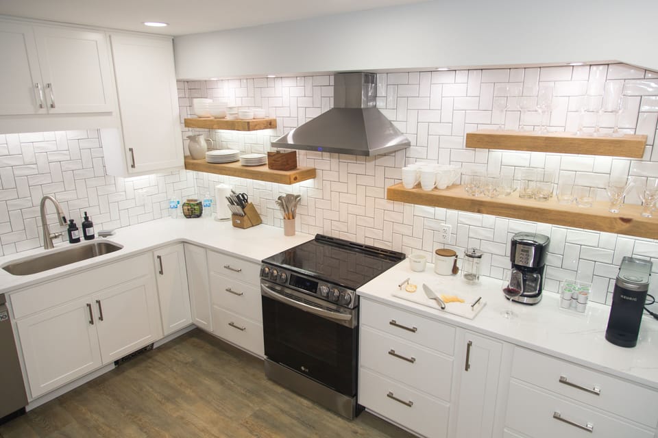 Gourmet kitchen