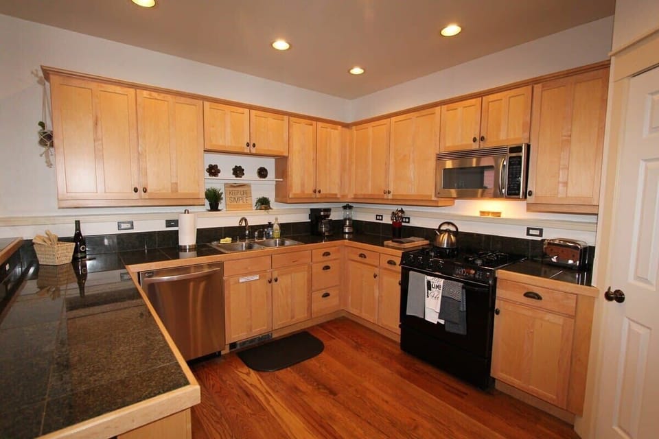 Fully equipped kitchen