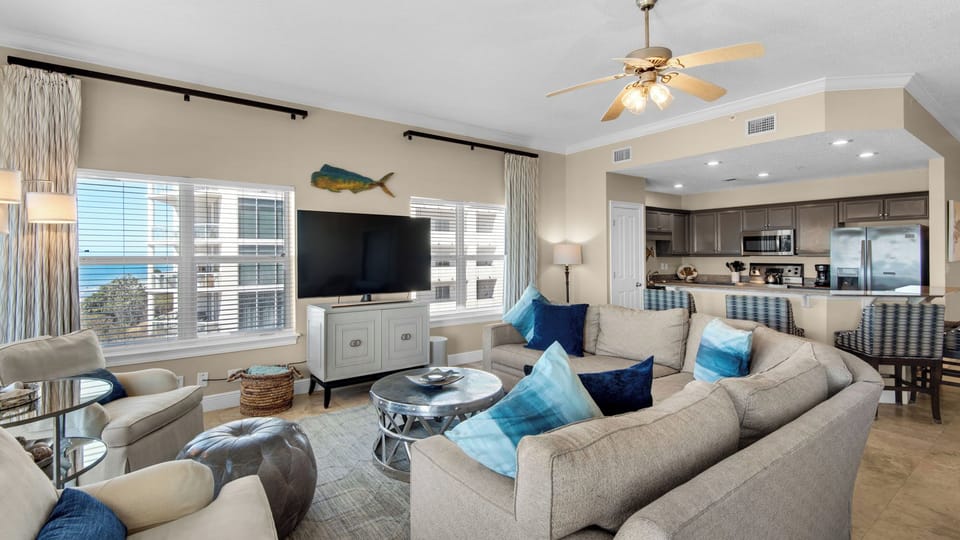 Legacy 304 - Living area