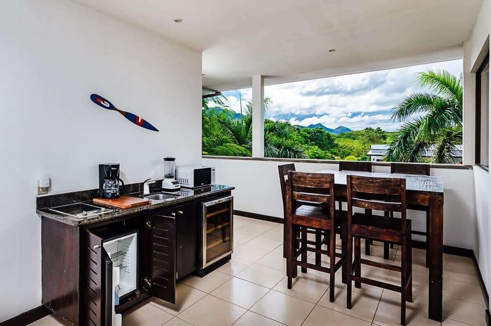 Wake up to green views and the sound of absolutely nothing.