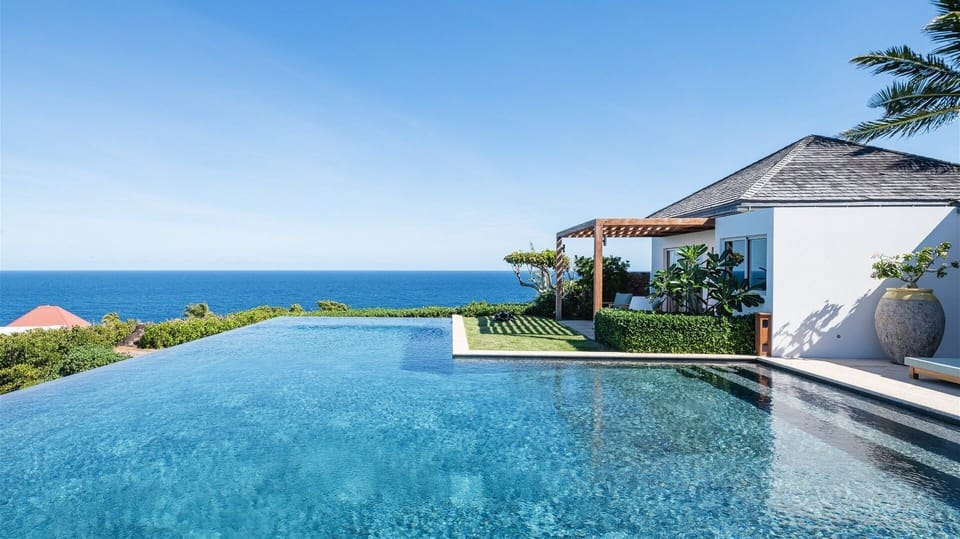 Poolside Terrace