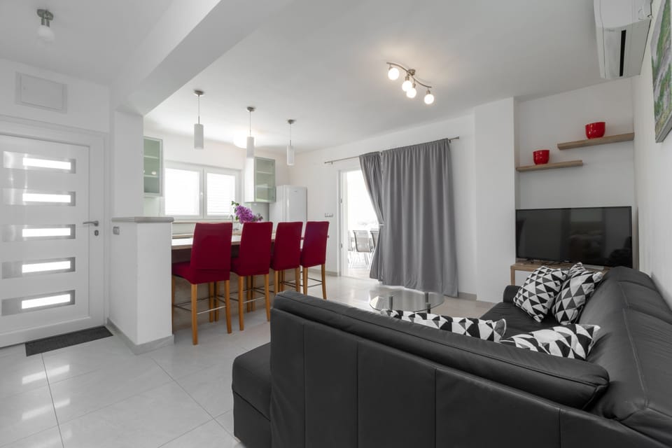 Living room 1